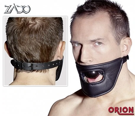 Кляп. Размер окружности от 35 см до 54 см. Диаметр кляпа 4 см.