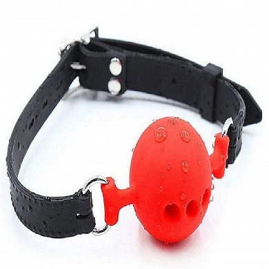 Кляп шарик дышащий силикон Red person красный 3,7 см — купить в секс-шопе LoveDoctor