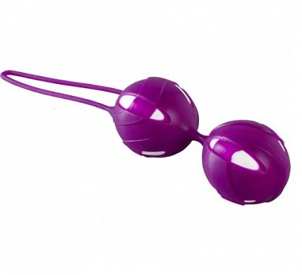 Размер: диаметр 3,8 см, длина со шнурком 19 см.