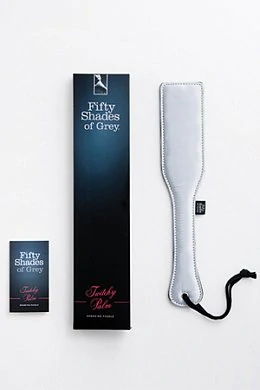 Шлепалка сатиновая Satin Spanking Paddle серебристая — купить в секс-шопе LoveDoctor