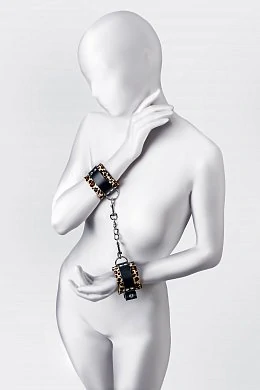 f32ab261-a10c-4c13-853c-1e451b636802