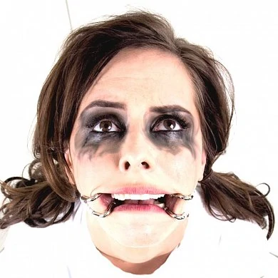 Расширитель для рта с ошейником Asylum Hook Claw Mouth Spreader белый — фото 2