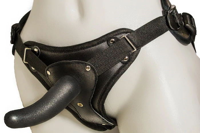 strapon2.jpg strapon2.jpg