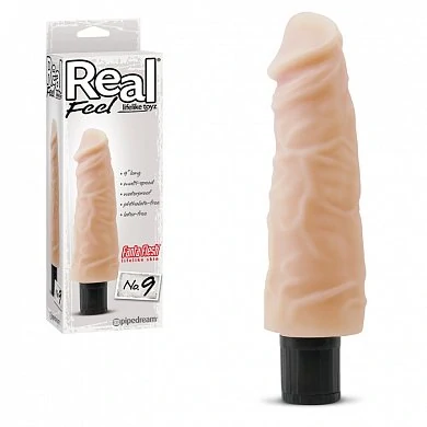 Мультискоростной реалистичный вибратор телесного цвета. 