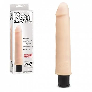 Мультискоростной реалистичный вибратор телесного цвета.