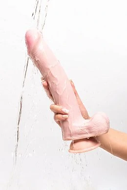 Фаллоимитатор Pipedream King Cock с мошонкой телесный 33 см — фото 14