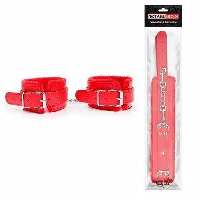 Оковы под кожу с мехом красные