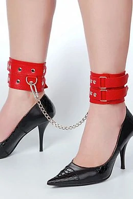 Изготавливаются из натуральной кожи с велюровой подкладой