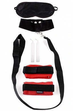 Набор (Наручники+поводрк+маска на глаза+свечи) Master & Servant Set — купить в секс-шопе LoveDoctor