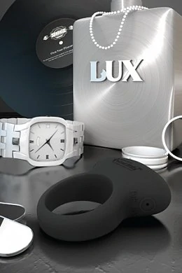 Перезаряжаемое эрекционное кольцо Lux с вибрацией черное — купить в секс-шопе LoveDoctor